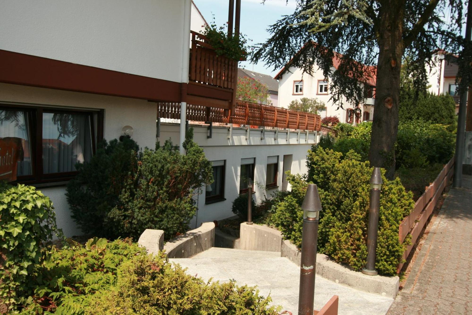 Hotel Garni Sebastian Kirrweiler  Exterior foto
